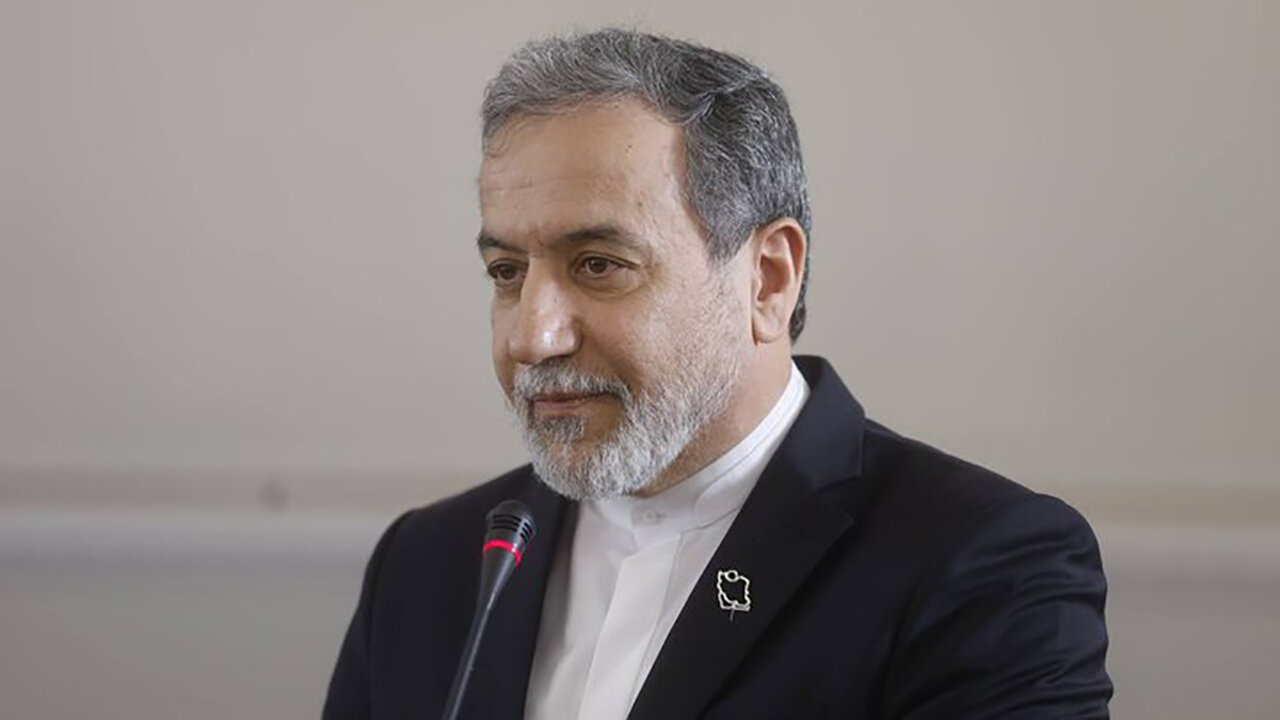 عراقچی محل جدید مذاکرات را اعلام کرد/ جلسه با اروپاییها روز جمعه