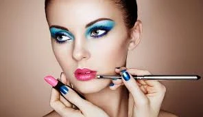چگونه آرایش را ثابت نگه داریم؟